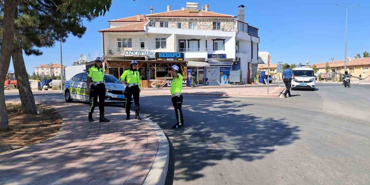 Karaman’da Kaza Yapan Sürücü Aracı Bırakıp Gitti