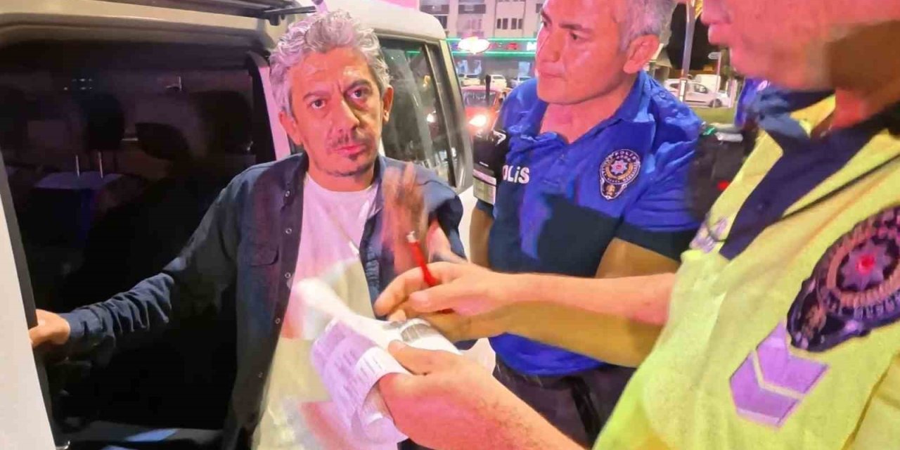 Alkol Alıp Direksiyona Geçti, Kaza Yapıp Gözaltına Alınınca, "hayvan Mıyım?" Dedi