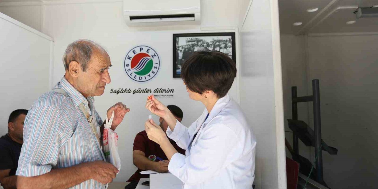 Kepez’in Mobil Sağlık Merkezi’nden Dokumapark’ta Kanser Taraması