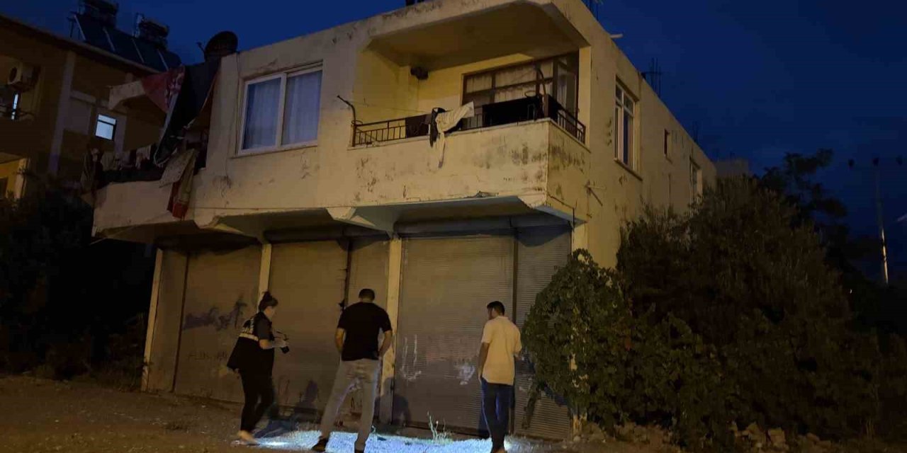 5 Metre Yükseklikteki Balkondan Düşüp Yaralanan Bebek Hastanede Hayatını Kaybetti