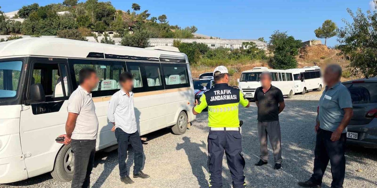 Jandarma Okul Servislerini Denetledi