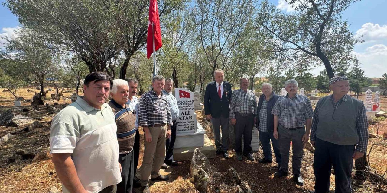 İzmir’e İlk Türk Bayrağını Asan Gazi Ali Atar Konya’da Anıldı