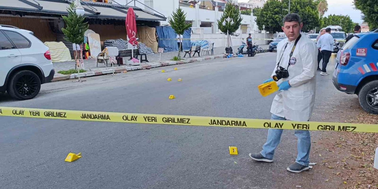 Antalya’da Silahlı Saldırı: 1’i Turist 3 Yaralı