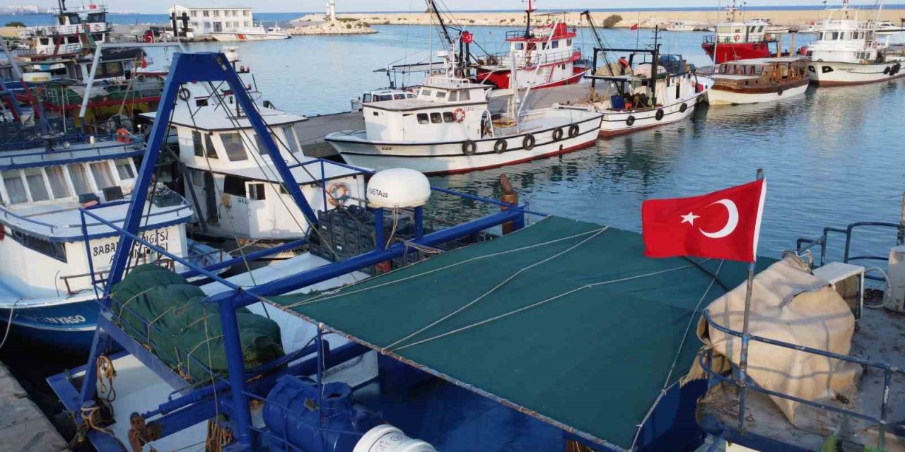 Akdenizli Balıkçılar ’vira Bismillah’ Demeye Hazırlanıyor