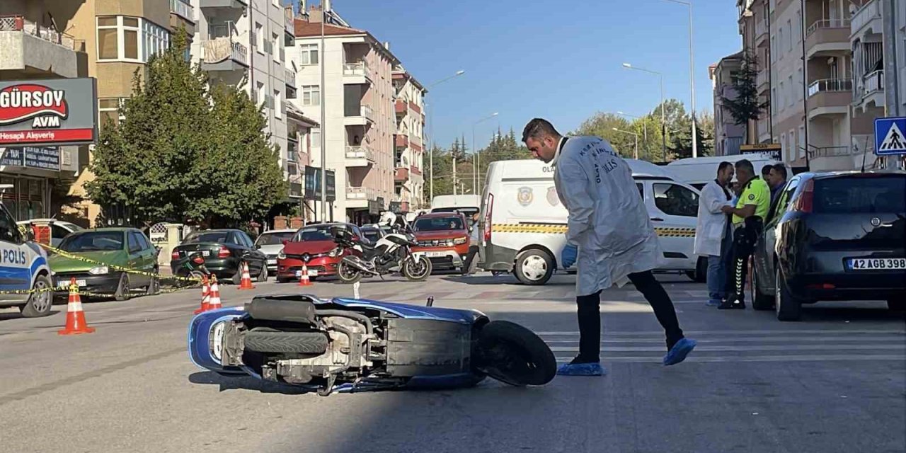 Ekmek Alıp Evine Dönen Yaşlı Adama Motosiklet Çarptı