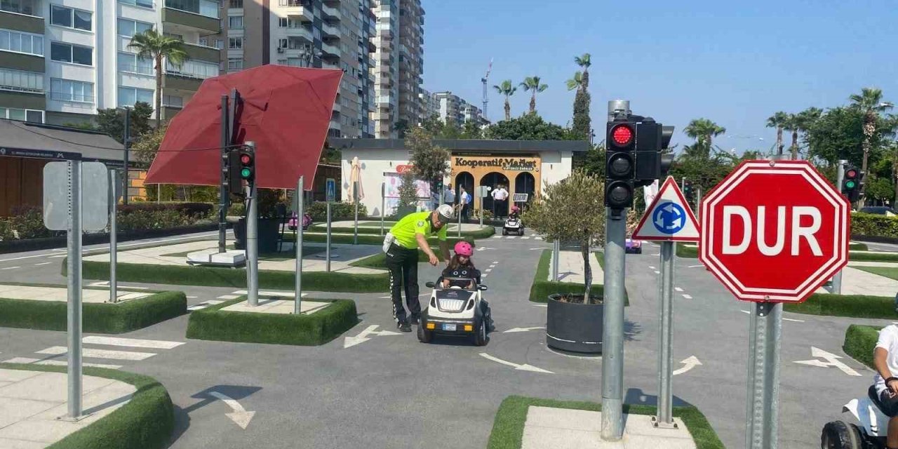 Çocuklara Trafikte Güvenli Yarınlar Eğitimi