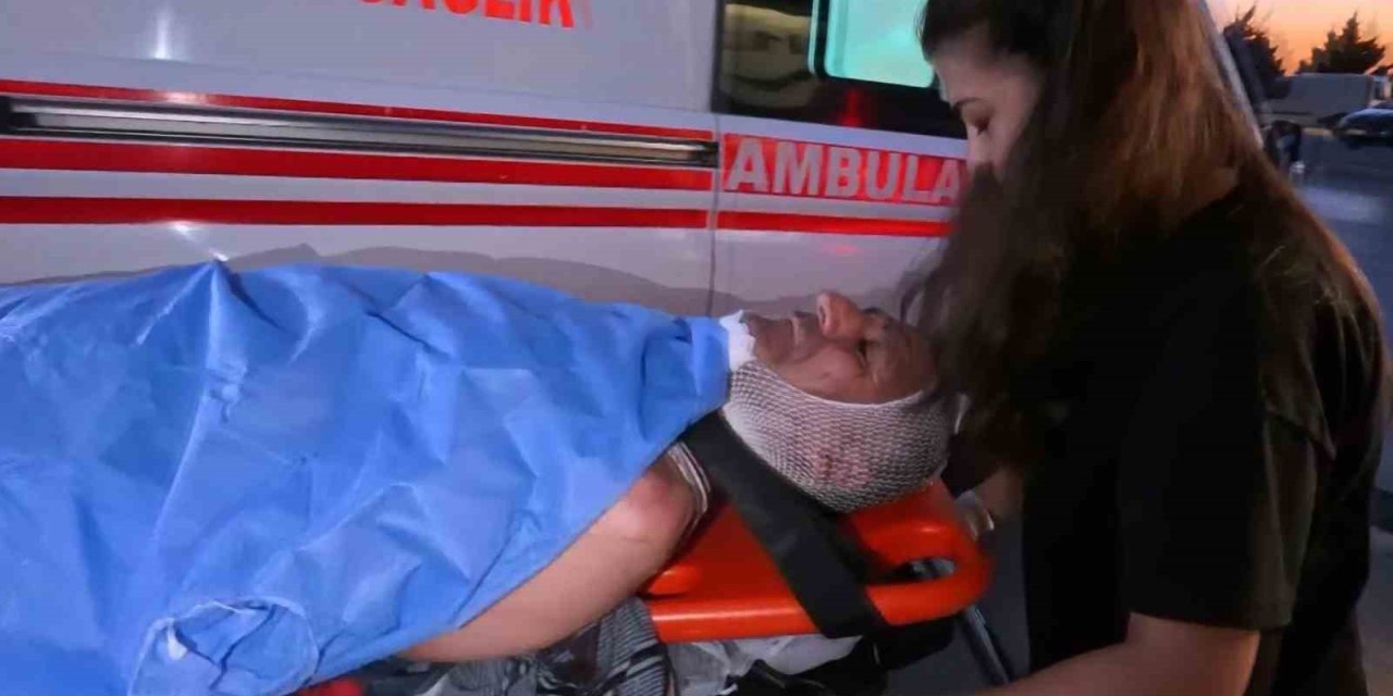 Sanayide "çırak Dövme" Meselesi Kanlı Bitti: 3 Yaralı