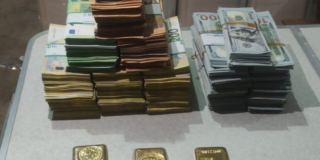 Manavgat Belediyesi ’yolsuzluk’ Ve ’rüşvet’ Soruşturmasında 3 Kg Külçe Altın Yarım Milyonun Üzerinde Döviz Ele Geçirildi