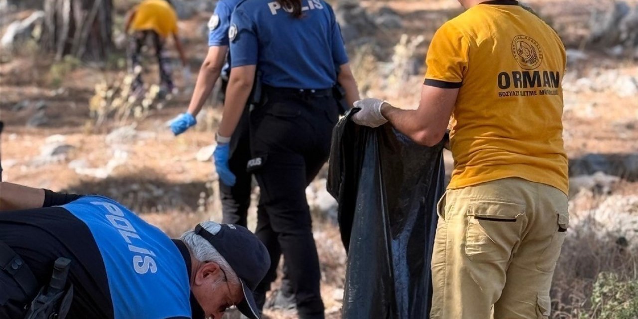Bozyazı’da Çöp Toplama Etkinliği Düzenlendi