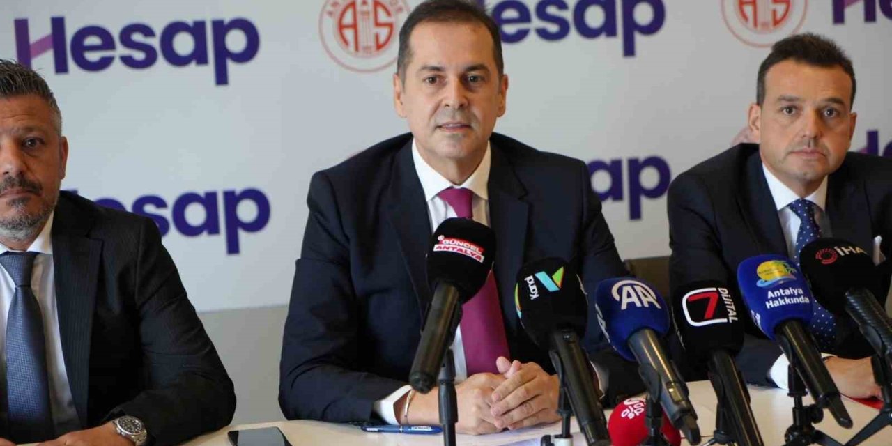 Rıza Perçin: "54 Günde Transfer Engelini Kaldırıp Yeni Transferlerimizi Bünyemize Dahil Ettik"