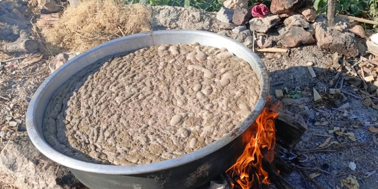 Bozkır’da Geleneksel Pekmez Yapımı Sabır Ve Emek Gerektiriyor