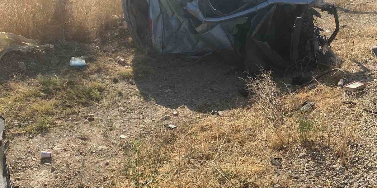 Kontrolden Çıkan Otomobil Şarampole Yuvarlandı: 1 Ölü