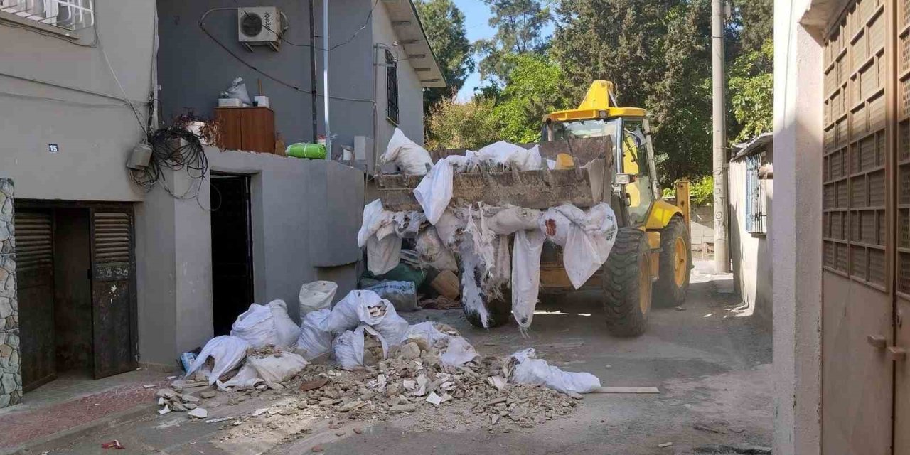 Akdeniz’de Temizlik Seferberliği: Her Gün 350 Ton Çöp Toplanıyor