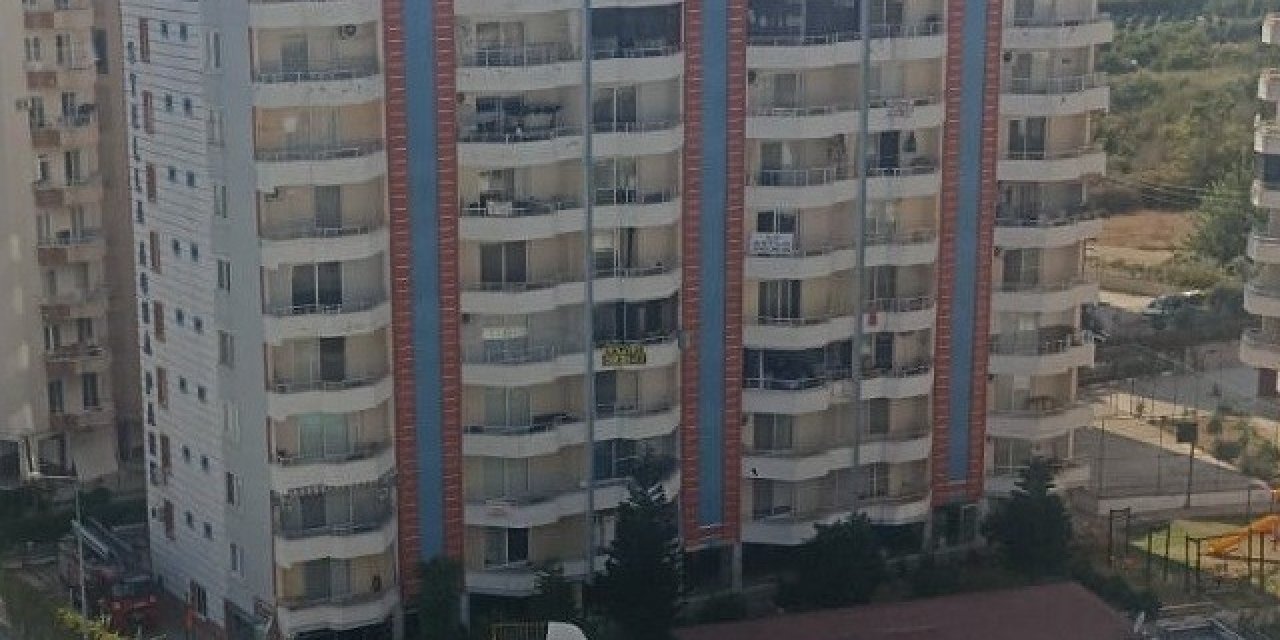 Mersin’de Tatil Sitesinde Yangın