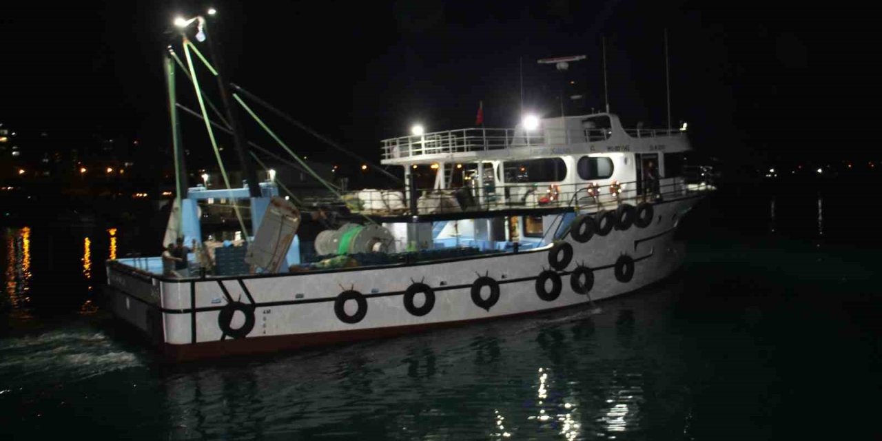 Akdenizli Balıkçılar ’vira Bismillah’ Dedi