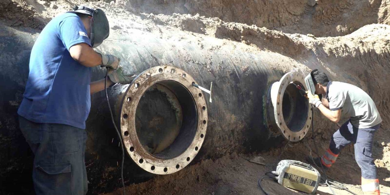 Başkan Altay: "kurak Dönemlerde Şehir Merkezine Su Aktaracak 62 Km’lik Hatta Bağlantı Çalışmalarına Başladık"