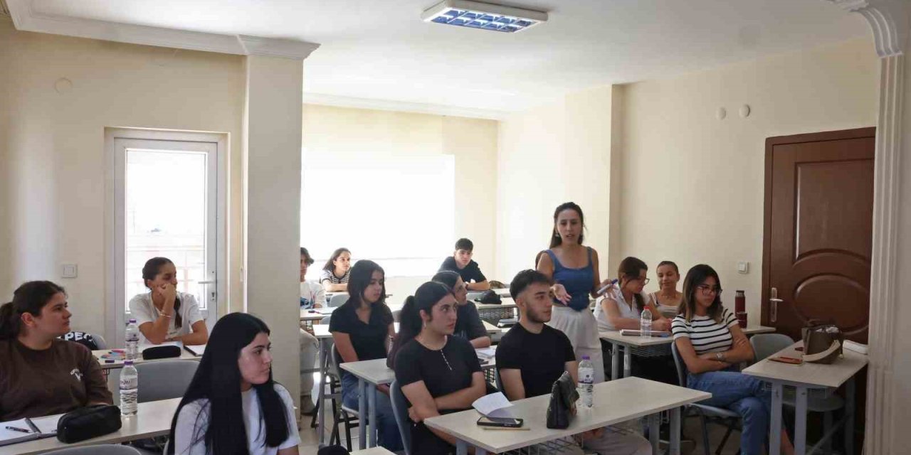 Antalya’da Yks Hazırlık Kursları Başladı