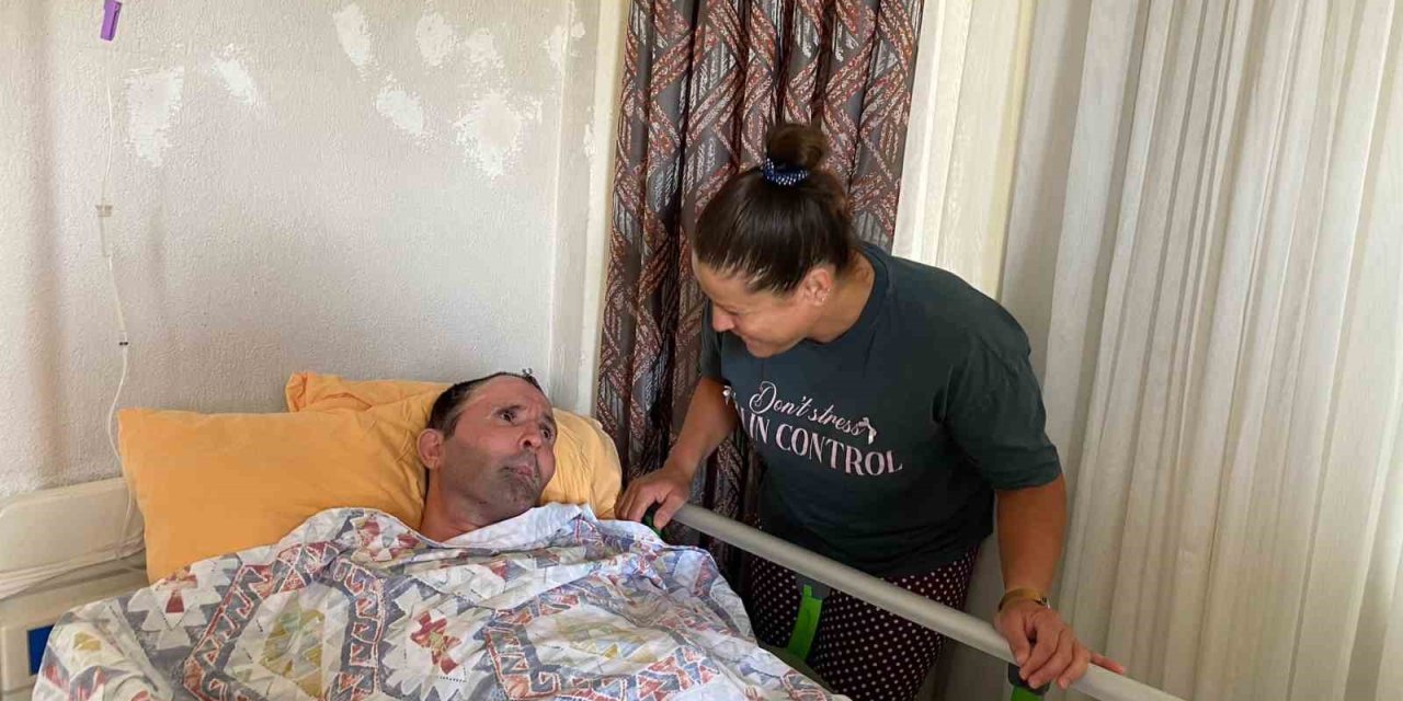 7 Yıldır Yatağa Bağımlı Eşine Bakan Kadına Evden Tahliye Şoku