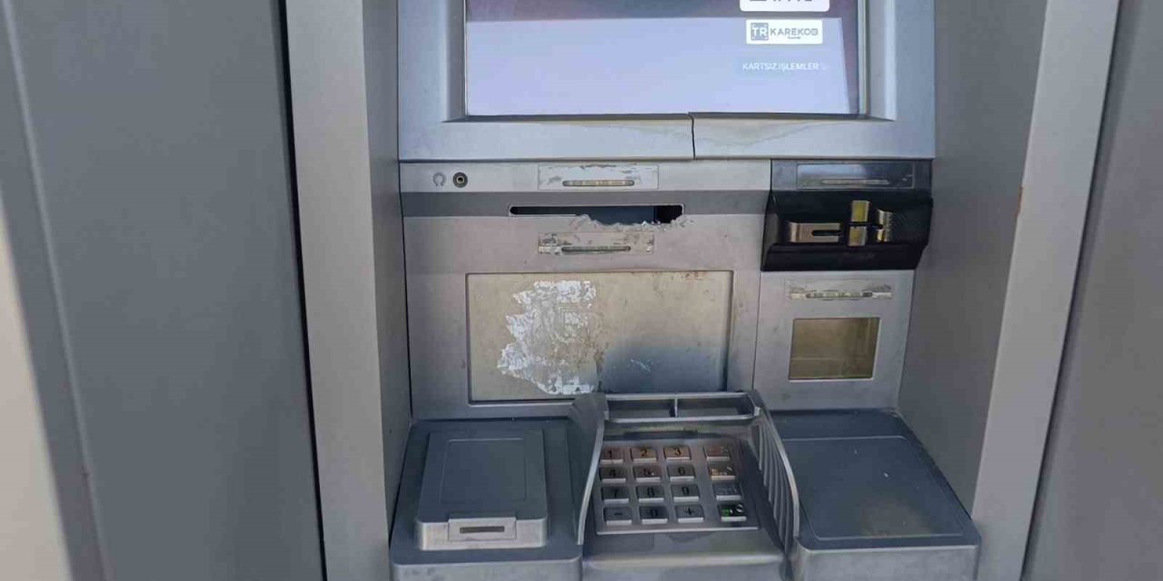 Çalıntı 60 Kartla Atm’yi Boşaltacaktı, Başaramayınca Cihaza Zarar Verdi