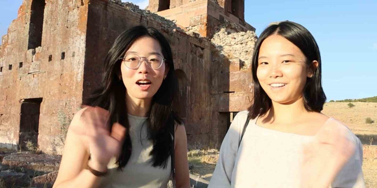 Aziz Gregorius’a İthafen Yaptırılan Bin 500 Yıllık Kızıl Kilise Ziyaretçilerini Ağırlıyor