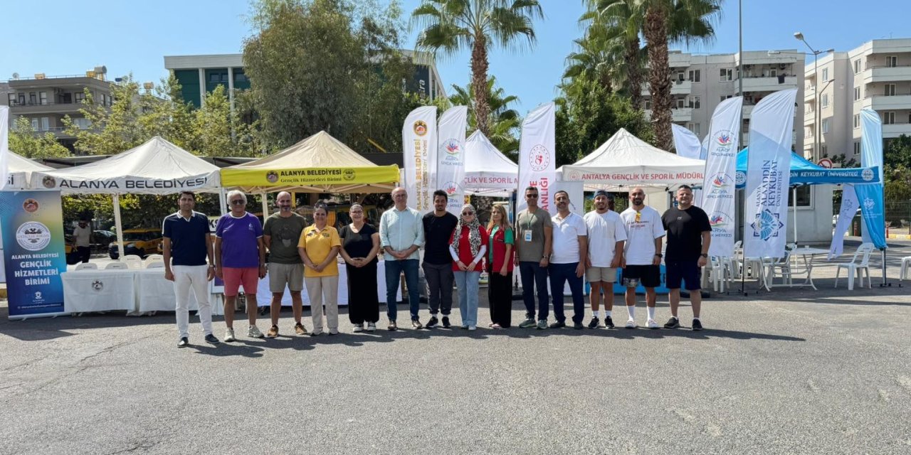 Alanya’da Üniversite Öğrencilerine Sıcak Karşılama