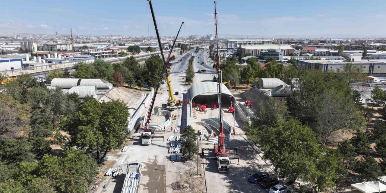 Başkan Altay: "türkiye’de İlk Kez Denenen Teknikle Köprülü Kavşak Trafiği Rahatlatacak"