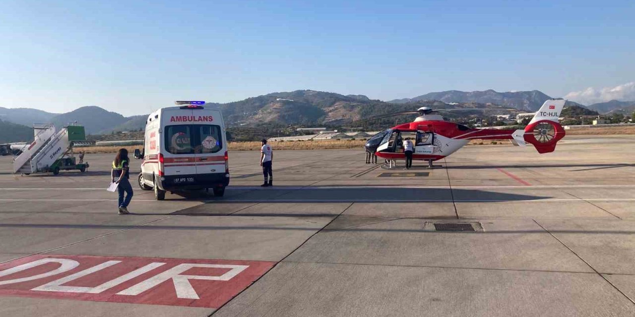 Zatürre Teşhisi Konulan Bebek Ambulans Helikopterle Sevk Edildi