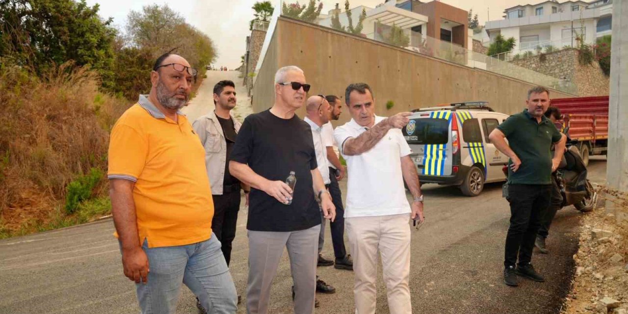 Alanya Belediye Başkanı Özçelik: "yangında İnsan Kaybımızın Olmaması Sevindirici"