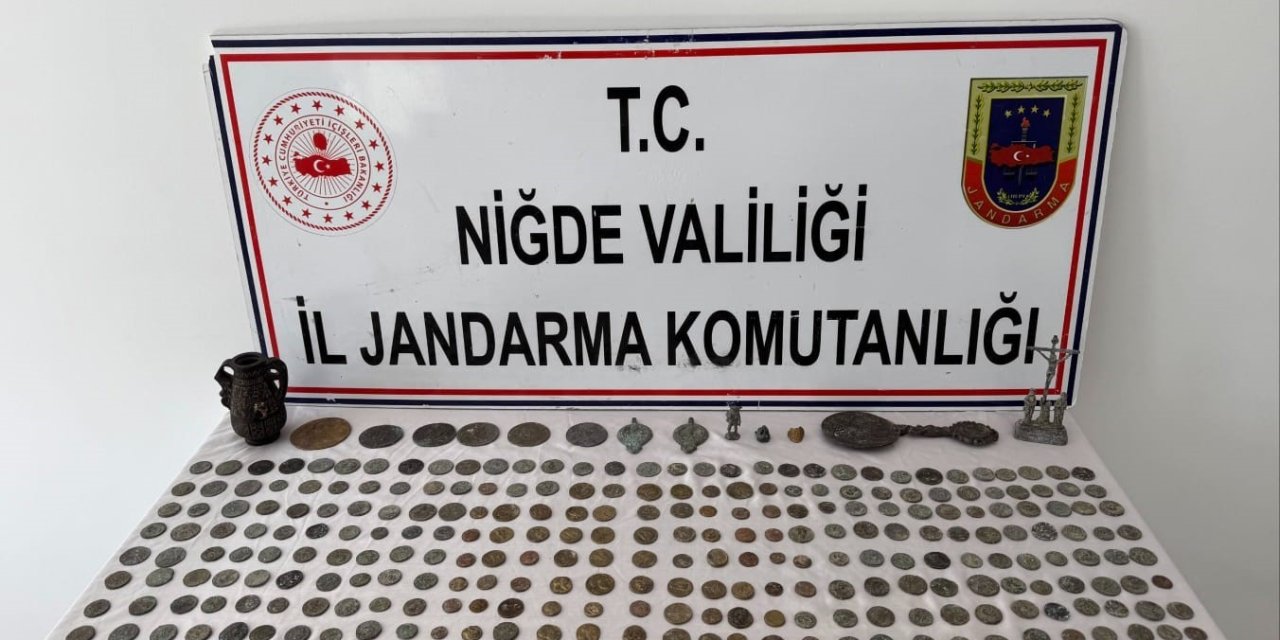 Niğde Otogarında 334 Parça Tarihi Eser Ele Geçirildi