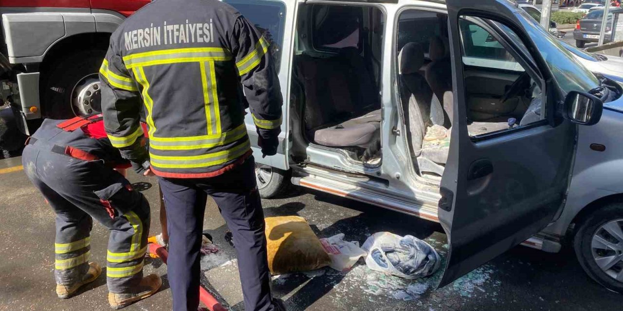 Esnafın Zamanında Müdahalesi Aracın Yanmasını Önledi