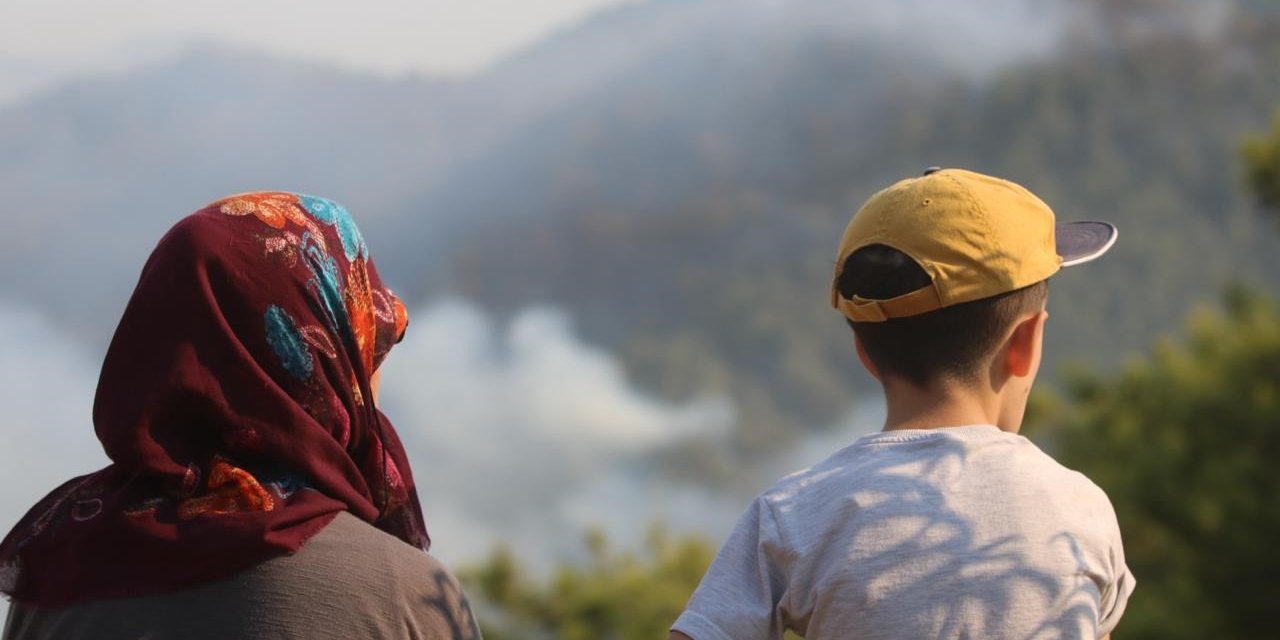 Alanya Kaymakamı Öztürk: "yaylakonak Ve Şıhlar Mahallemizdeki Yangında Söndürme Çalışmalarımız Devam Ediyor"