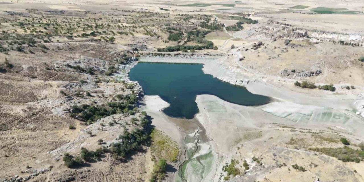 Güzelyurt Göletinde Su Seviyesi Dörtte Üç Azaldı