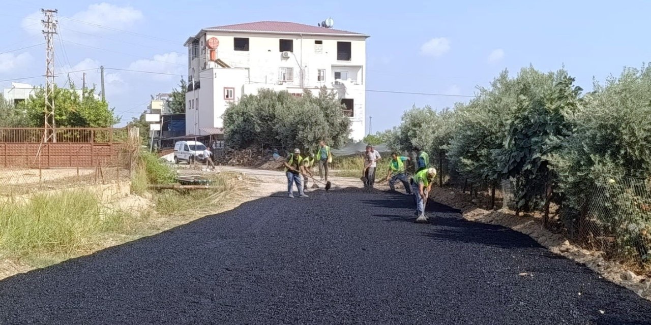 Akdeniz’de Yol Ve Sokak Yenileme Çalışmaları Sürüyor