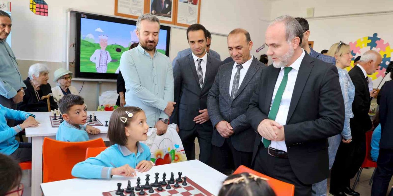 ’zeka Oyunları Sınıfı’ İle İlkokul Öğrencileri Zihinlerini Geliştirecek