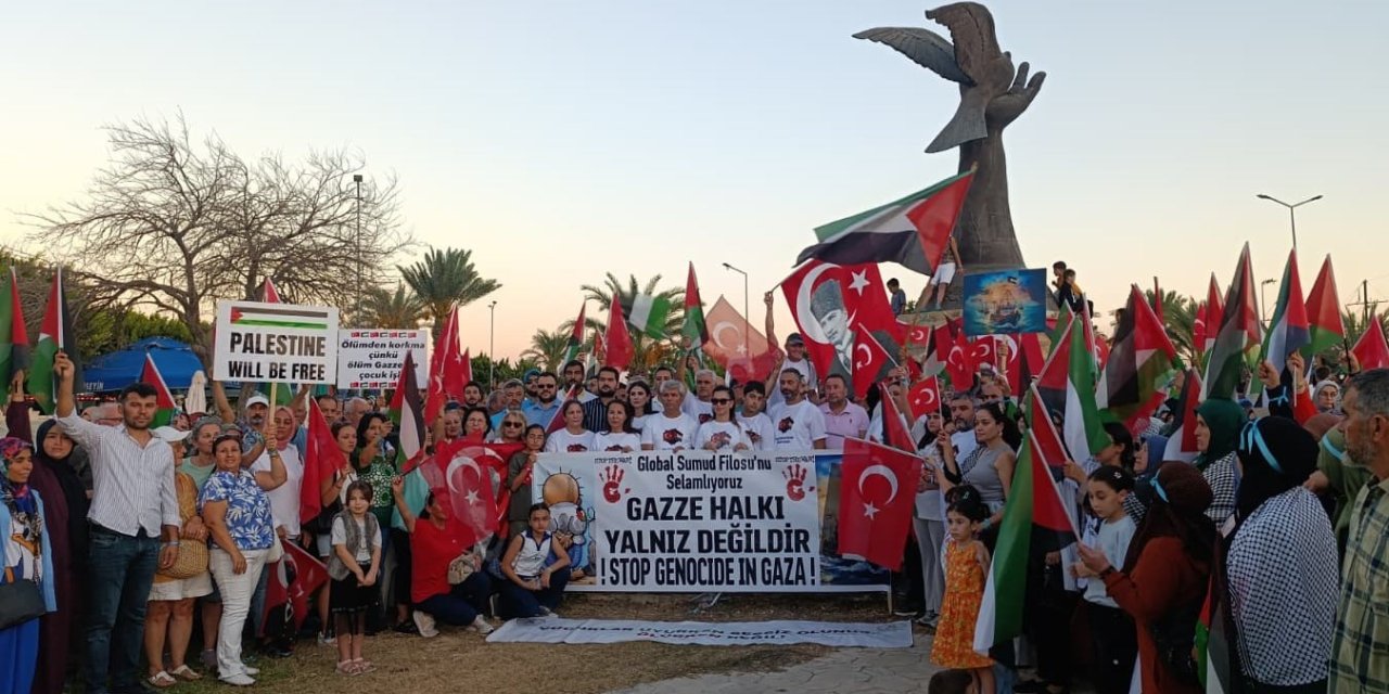 Gazze’ye Yardıma Giden Gemilere Temsili Selamlama