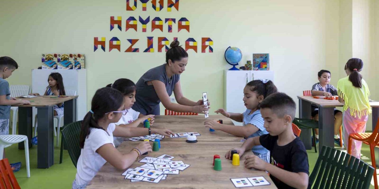 Akıl Ve Zeka Oyunları Atölyesinde Eğlence Ve Öğrenme Bir Arada