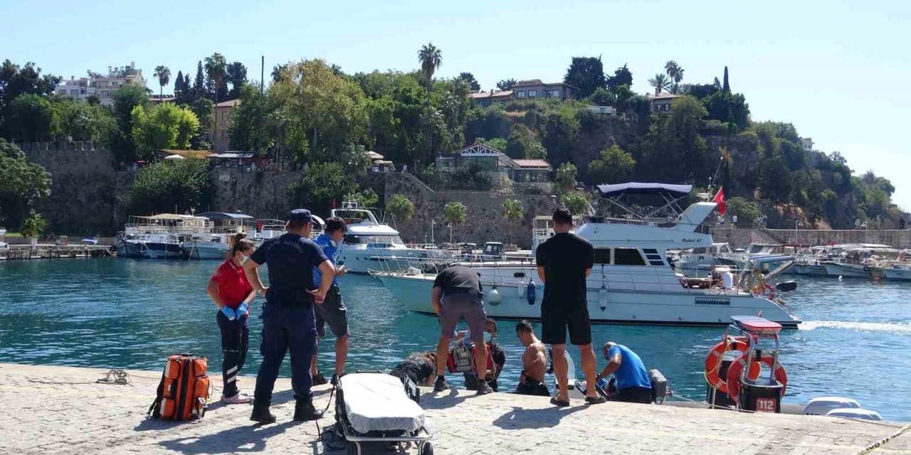 Antalya’da 35 Metrelik Falezlerden Düşen Adam Hayatını Kaybetti