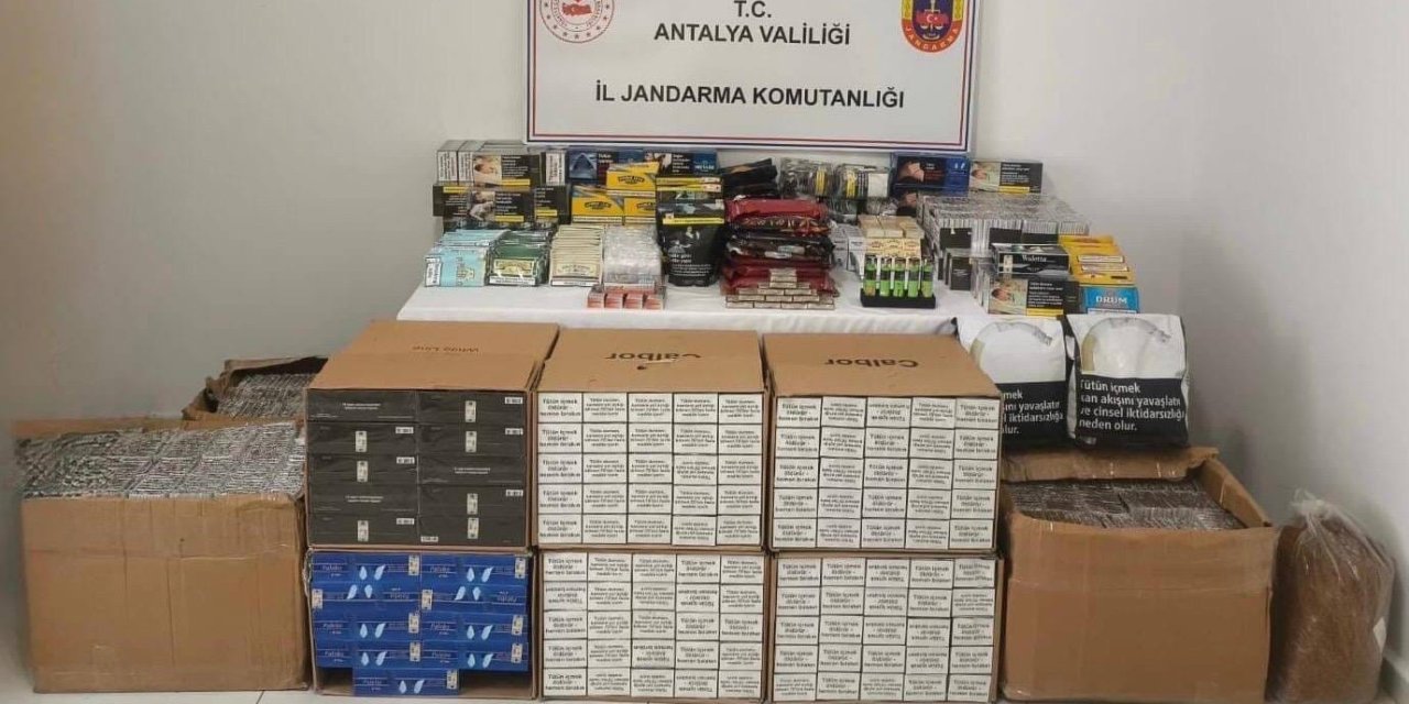 Kaş’ta Jandarmadan Kaçak Sigara Operasyonu