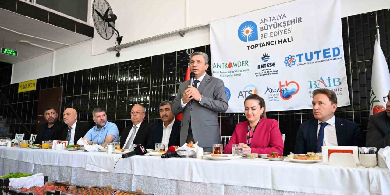 Antalya Toptancı Hali’nde Çalışma Saatlerinde Değişikliğe Gidildi