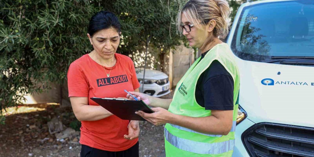 Antalya Büyükşehir’in Çölyak Hastalarına Gıda Yardımı Sürüyor