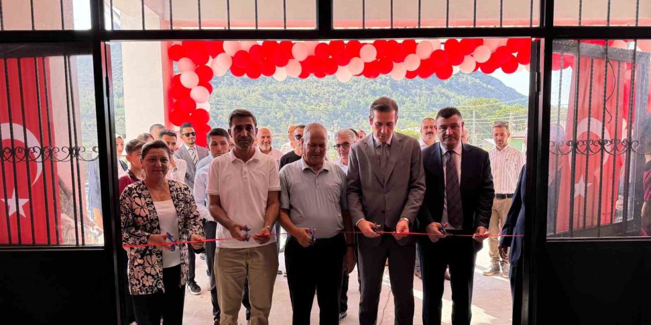 Tekmen Ortaokulunun Yeni Hizmet Binası Açıldı