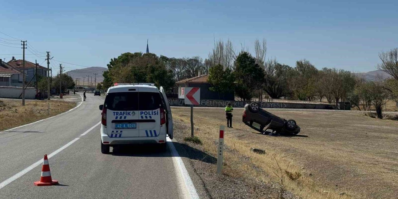 Konya’da Otomobil Şarampole Devrildi: 4 Yaralı
