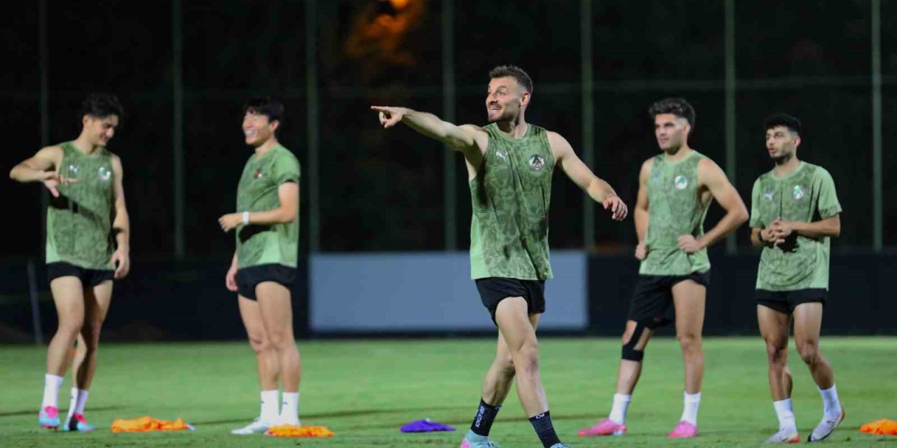 Alanyaspor, Galatasaray Maçı Hazırlıklarını Tamamladı