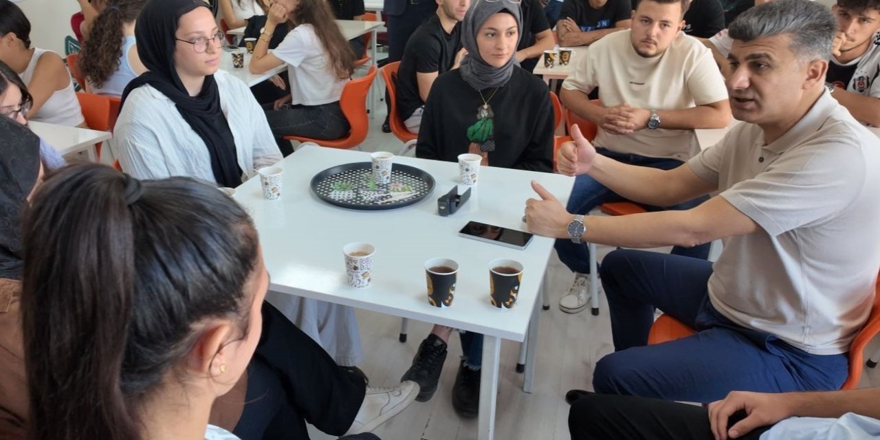 Akdeniz Belediyesinden Gençlere Üniversite Hazırlık Desteği