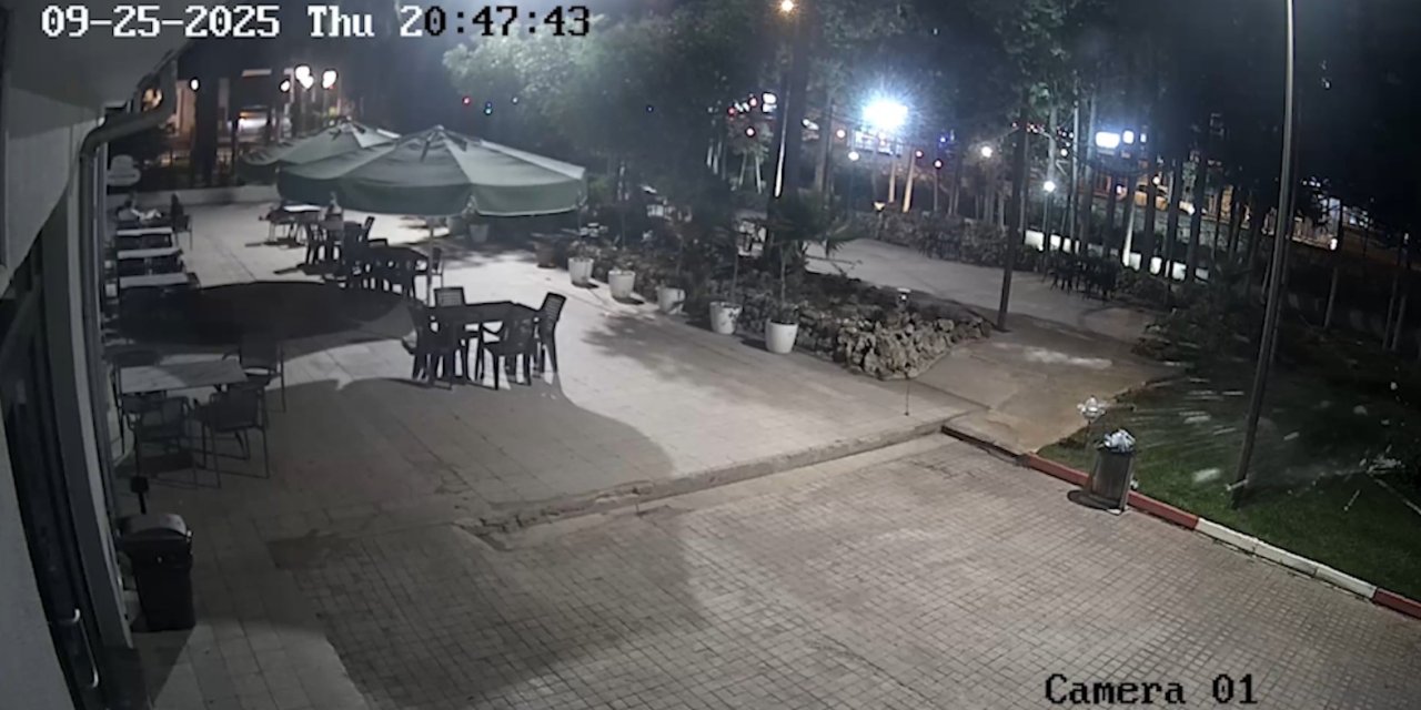 Antalya’ya Gökten Buz Kütlesi Düştü