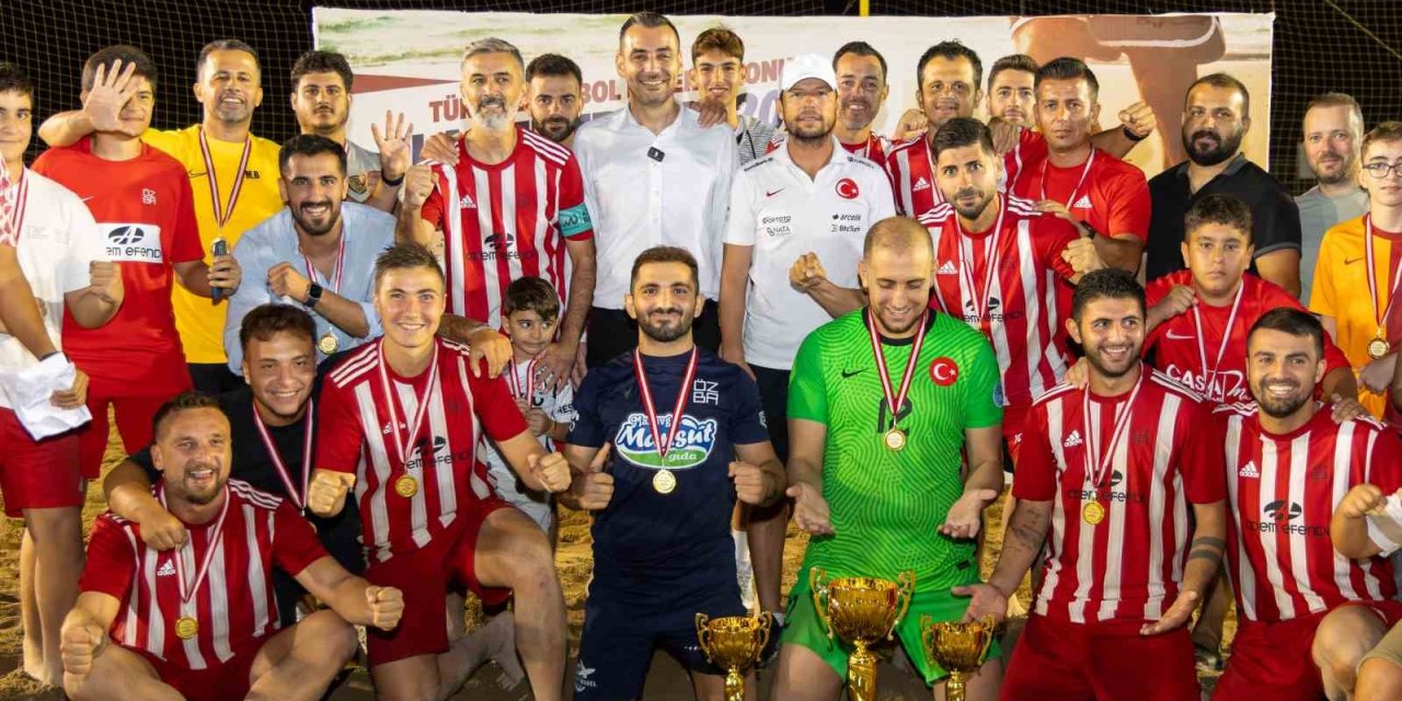 Tff Plaj Futbolu Ligi Manavgat Etabında Şampiyon Çimhan Sarılarspor Oldu