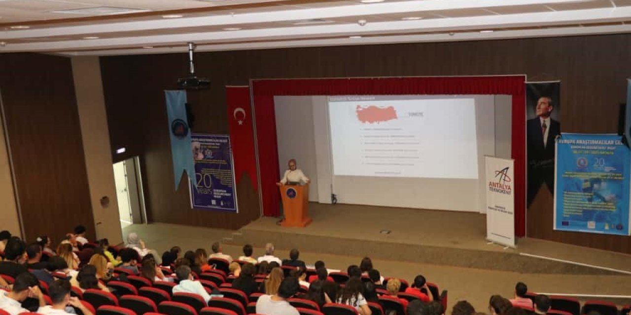 Antalya Teknokent Uluslararası Burs Ve Araştırmalarla İlgili Bilgilendirdi