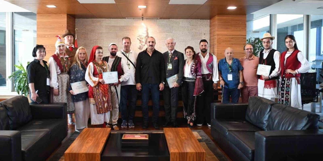 Halk Danslarının Kalbi Konyaaltı’nda Attı