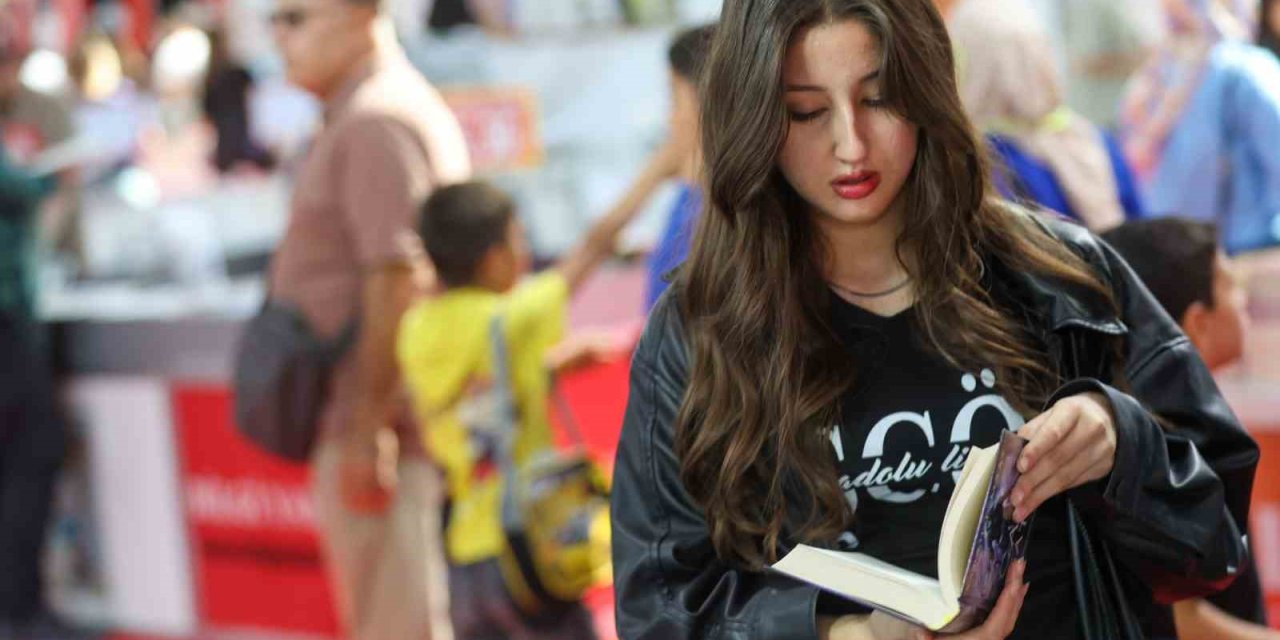 15. Antalya Kitap Fuarı 3 Ekim’de Başlıyor