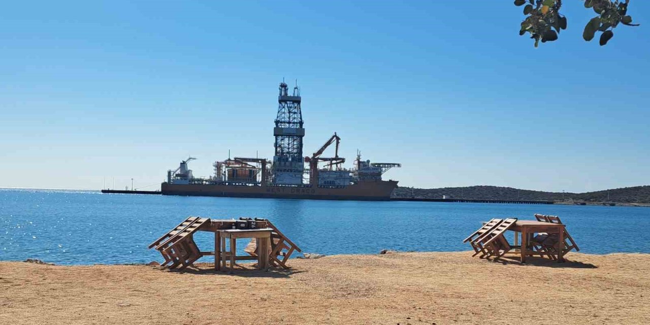 Türkiye’nin 228 Metrelik Denizdeki Yeni Gücü: ’west Draco’  Limana Yanaştı